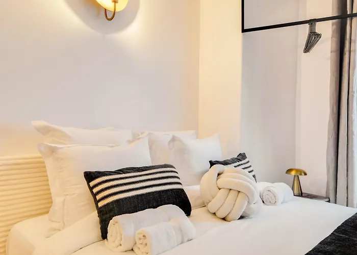 Comfortable In A Lively Area