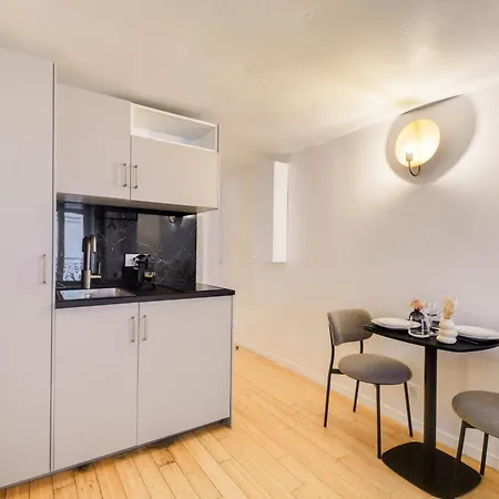 Apartamento Comfortable In A Lively Area *